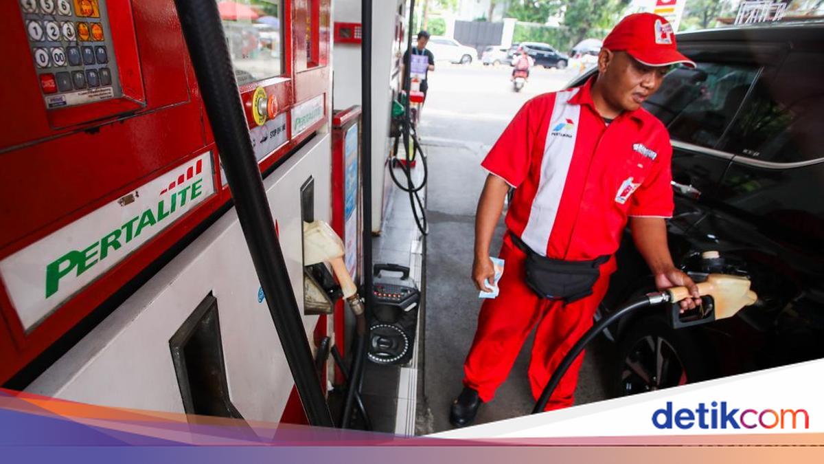 Bahlil Siapkan Aturan Larang Orang Kaya 'Minum' BBM Subsidi