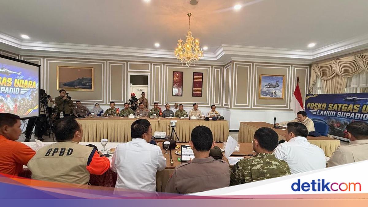 Tiba di Kalbar, Prabowo Langsung Pimpin Rapat Terbatas Penanganan Karhutla