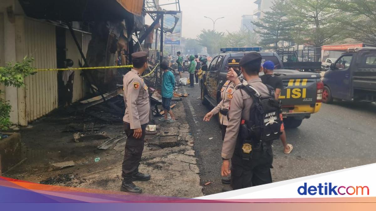 Kios BBM di Tanjungpura Pontianak Terbakar, 18 Unit Ruko Terdampak