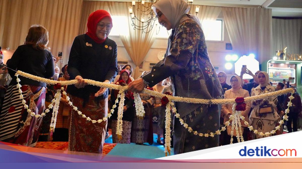 Buka Pameran Roepa Merdeka, Tri Tito Puji Kreativitas Seni Instalasi DWP BIN
