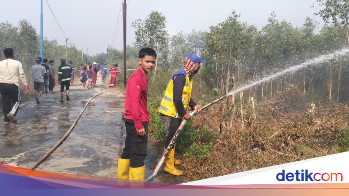KemenPU Salurkan Bantuan Air Bersih dan Tangani Karhutla di Kalimantan