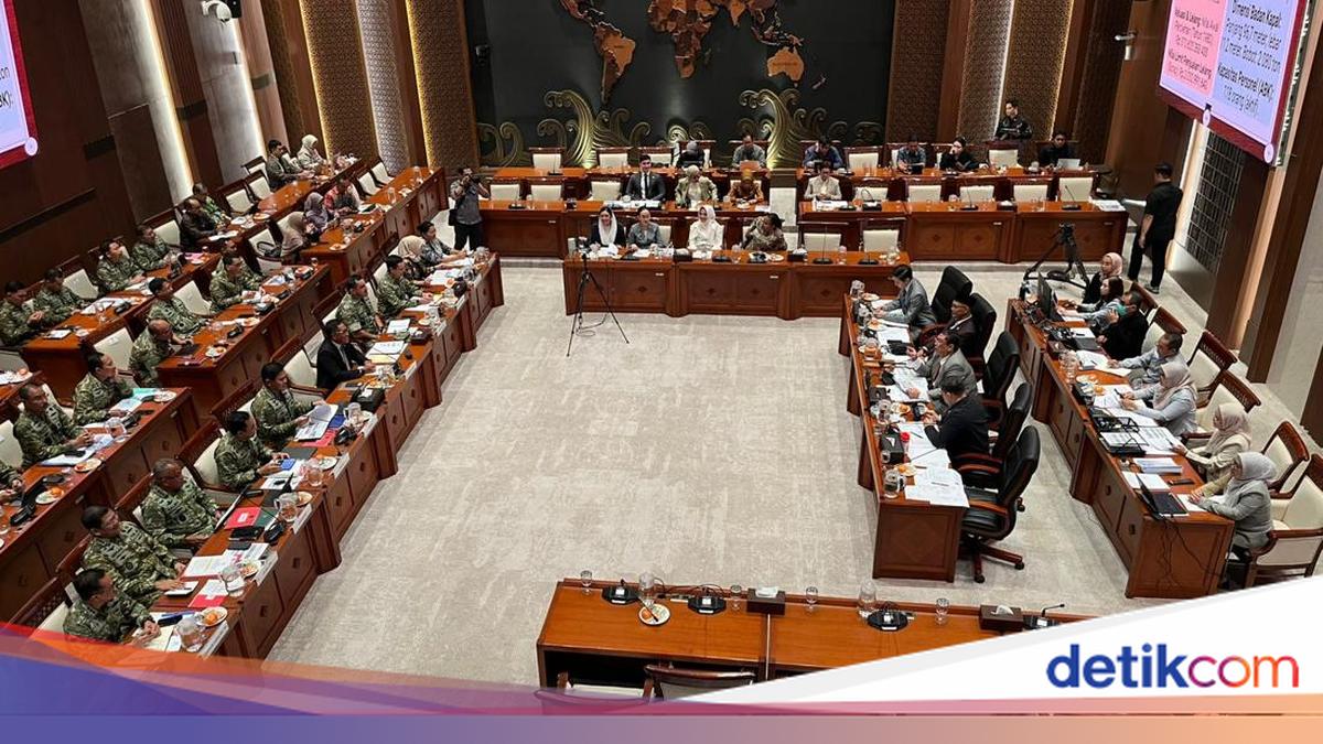 Komisi I DPR Setujui Penjualan Eks KRI Ki Hajar Dewantara