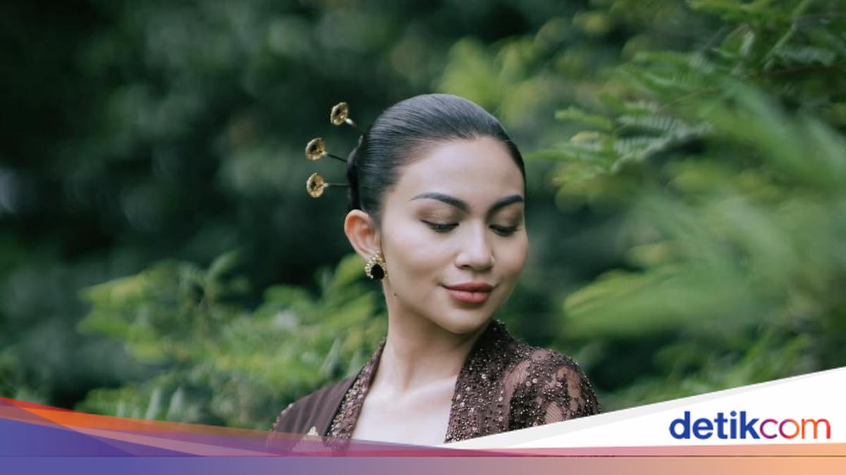Jago Baking! Ariel Tatum Bikin Kue Ultah Sendiri hingga Lemon Posset