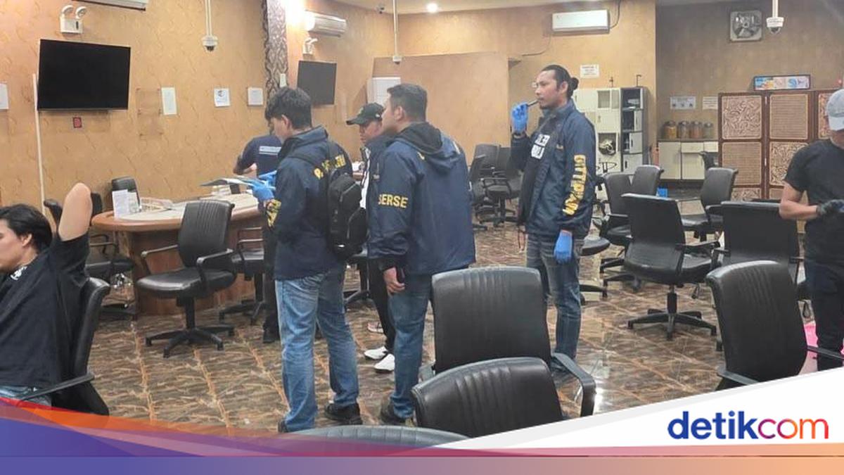 Bareskrim Bongkar Judi Casino di Sukoharjo, Sita Rp 1 M dan Amankan 71 Orang