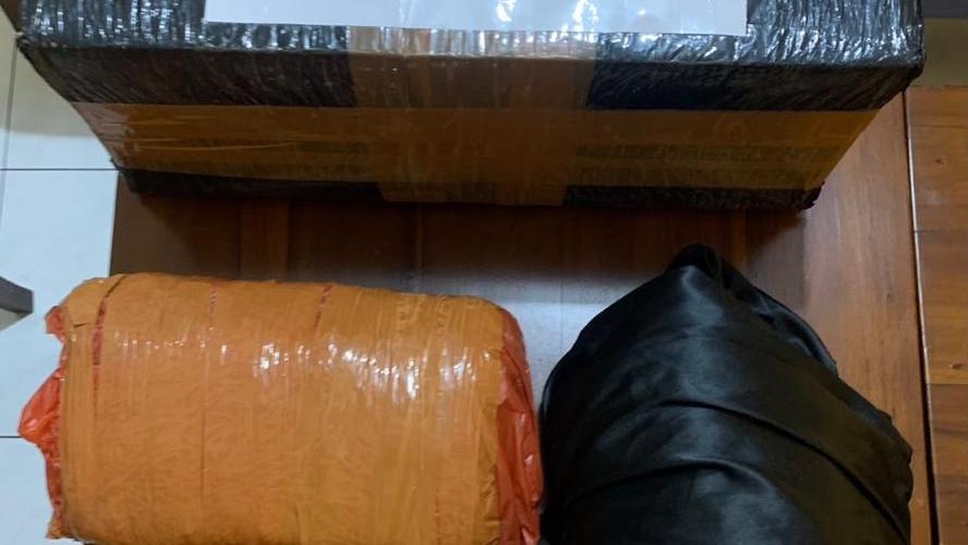 bareskrim-polri-membogkar-penjualan-ganja-melalui-instagram-dengan-modus-dikamuflase-tekstil-1787894081178_169.jpeg