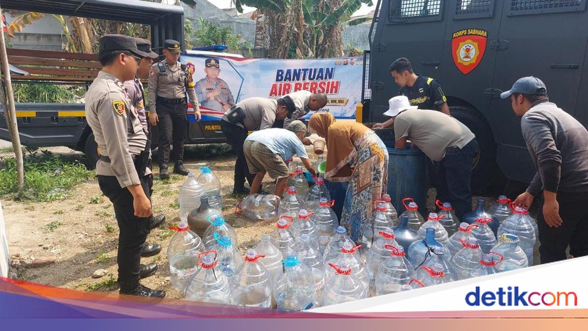 Bantar Panjang Tigaraksa Kekeringan, Polisi Kirim Air Bersih