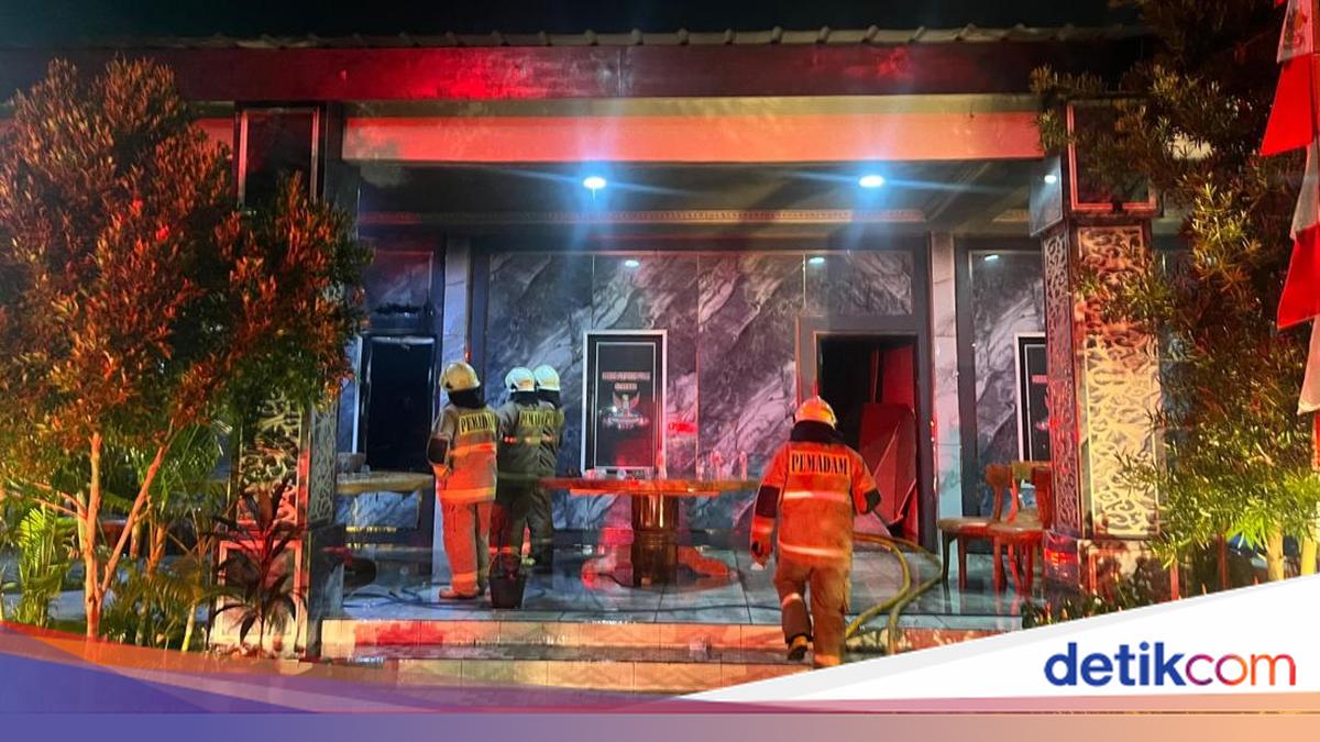 Posko Ormas di Kedoya Jakbar Kebakaran Dini Hari