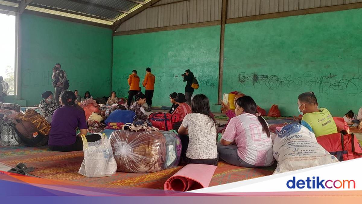 Cerita Warga di Karo Pilih Ngungsi gegara Takut Erupsi Susulan Gunung Sinabung