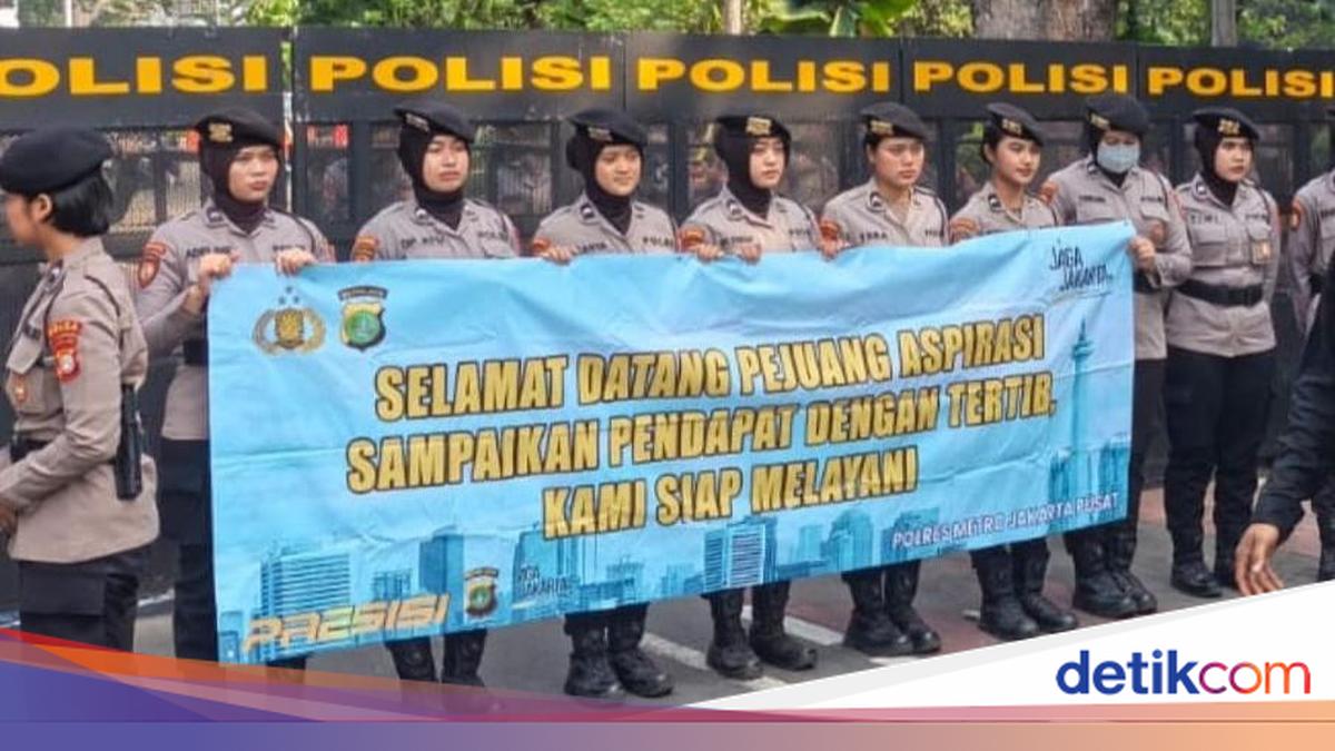 Polisi Layani Humanis Petani Tebu Demo di Monas dan Jaga Aktivitas Warga Lain