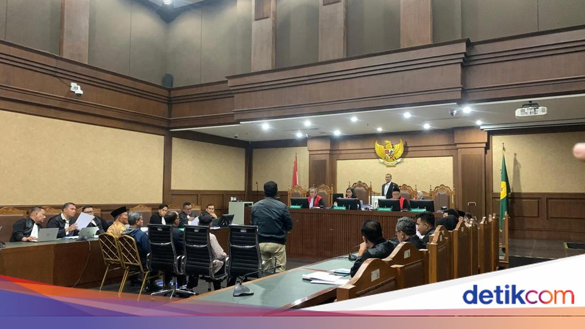 Sidang Kuota Haji, 'Bajak Laut' Ngaku Dititipi USD 406 Ribu untuk Staf Yaqut