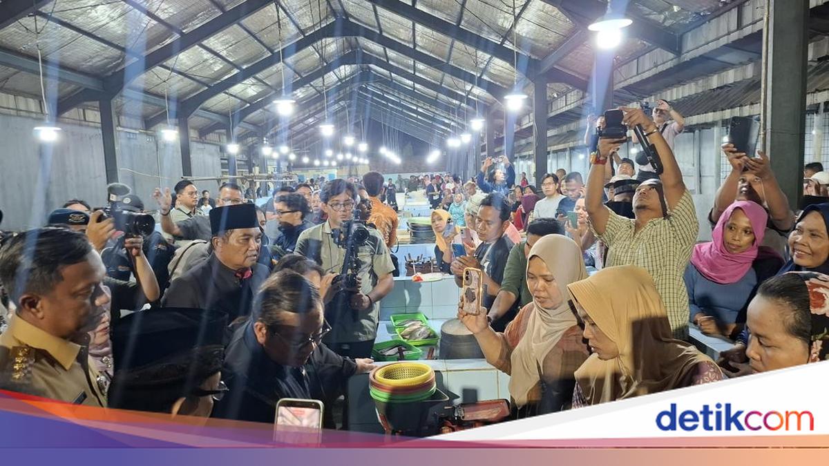 Pramono Pilih Cara Humanis Tata Pedagang Kramat Jati, Ajak Dialog Langsung
