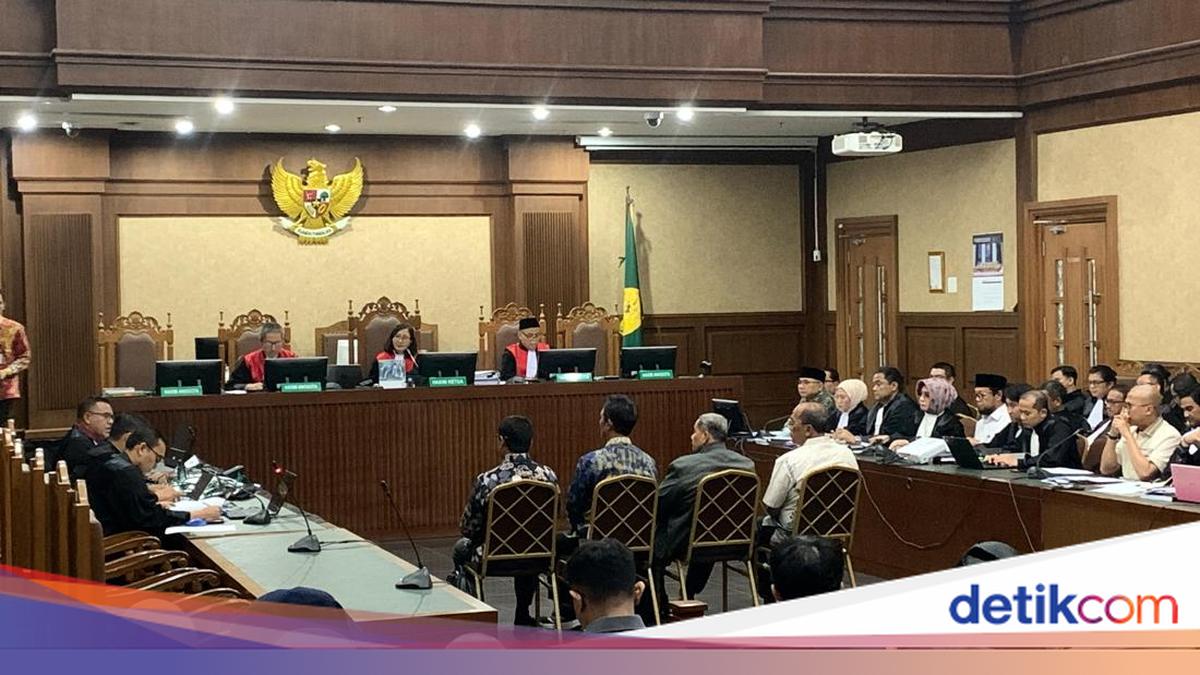 Saksi Sebut Gus Alex Minta Tim Hadapi Pansus-Cari Alasan Bagi Kuota Haji 50:50