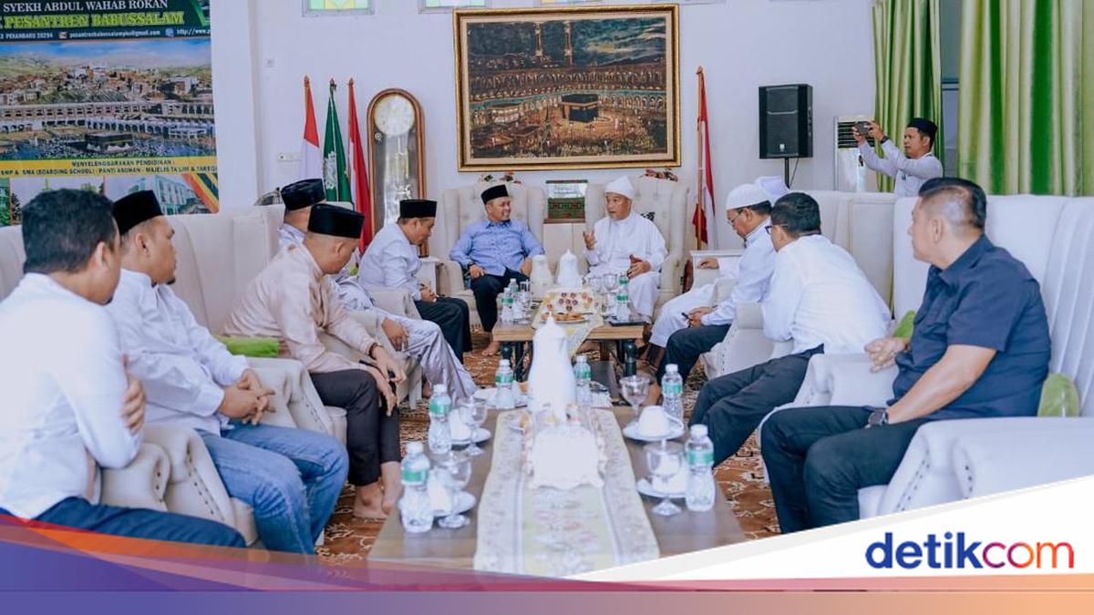 Walkot Pekanbaru Ajak Ulama & Santri Doakan RI Terbebas dari Karhutla