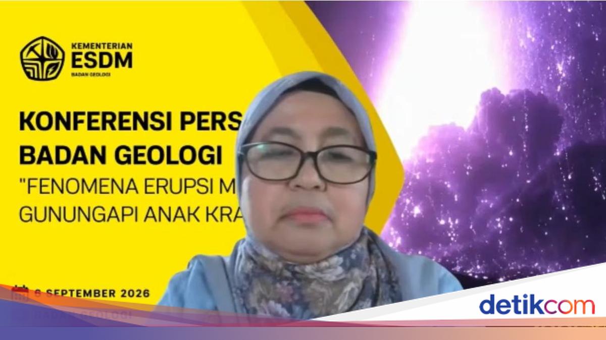 Badan Geologi: Suara Dentuman di Jabar dari Erupsi Gunung Anak Krakatau