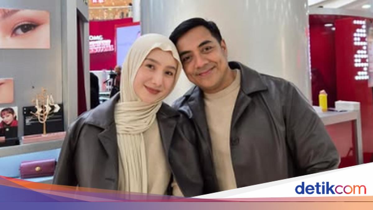 Momen Indri Giana, Istri Ustaz Riza yang Hobi Masak dan Belanja di Pasar