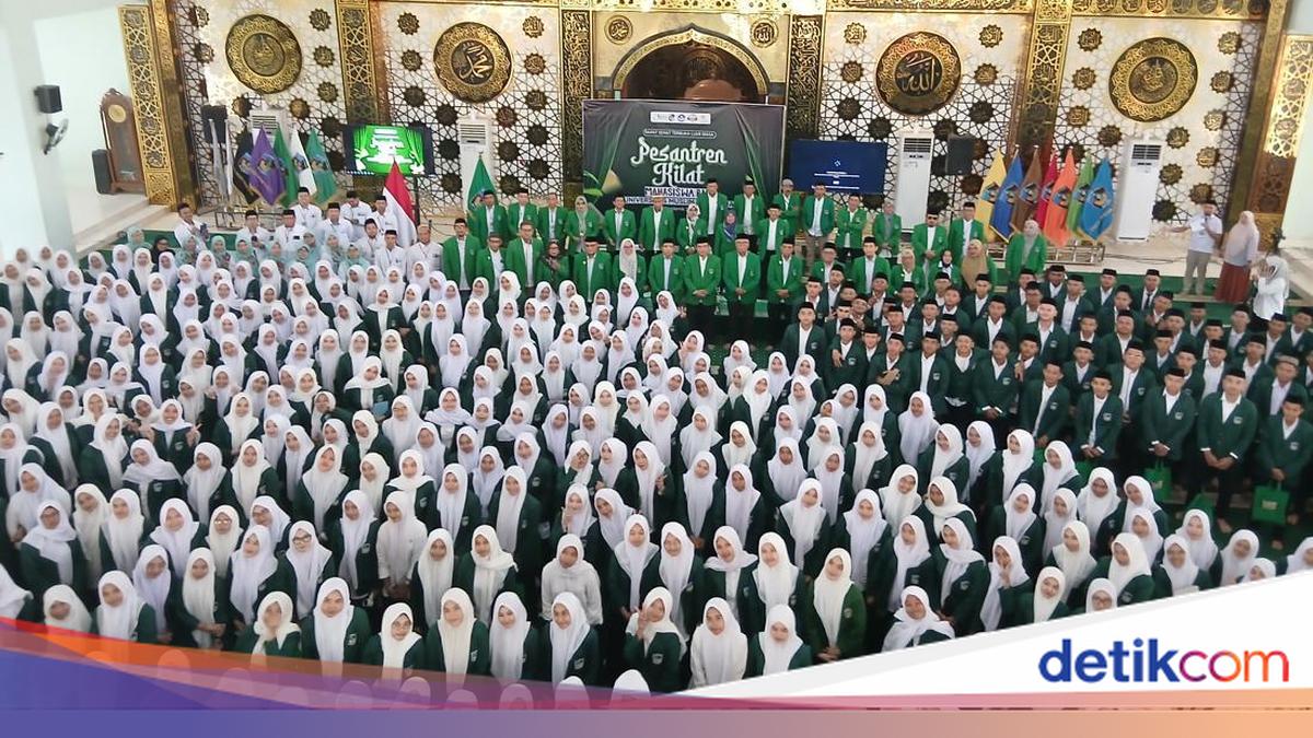UMI Gembleng Karakter Mahasiswa Baru Lewat Pesantren Kilat Padanglampe