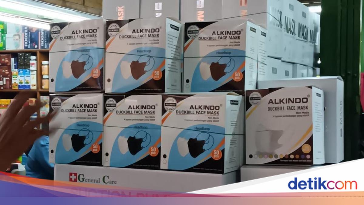 Harga Masker di Pasar Pramuka Sudah Naik 2 Kali Lipat