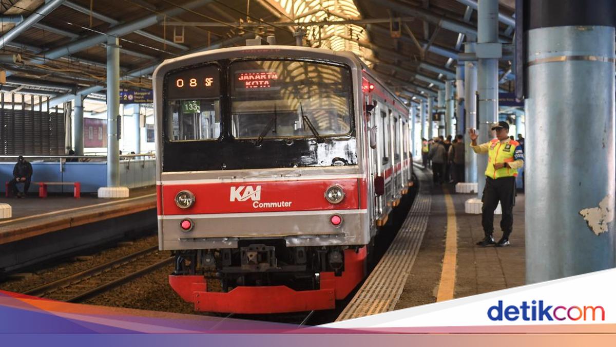 Penumpang Makin Padat, KCI Tambah 13 Perjalanan KRL Bogor