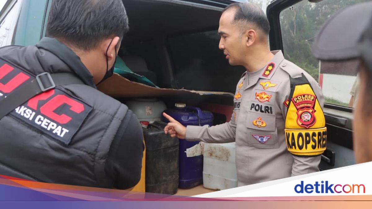 Polisi Temukan Tangki Siluman Saat Warga Berjam-jam Antre BBM di Sintang