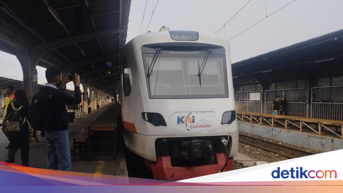 Kereta Bandara Masih Melintas di Jalur Tanjung Priok Pekan Ini