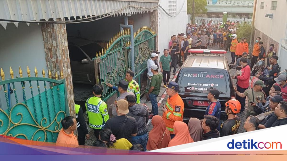 Kakak Beradik Tewas Saat Rumahnya Terbakar di Surabaya