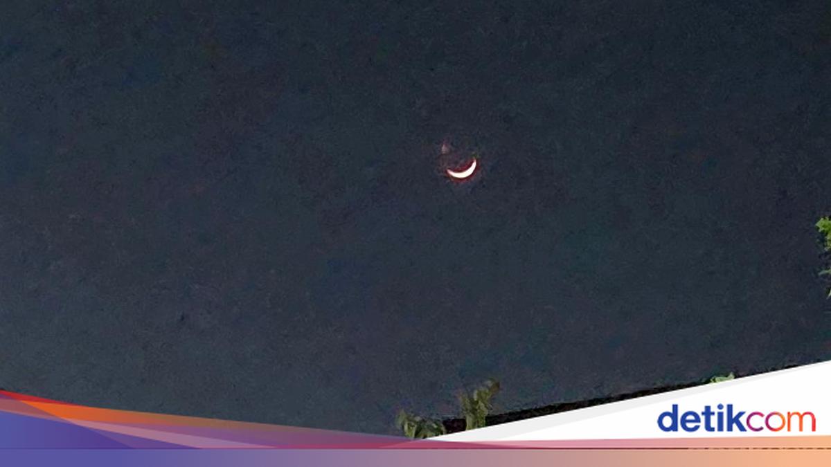 Venus Occultation: Rare Crescent Moon Phenomenon Lights Up Indonesian Skies