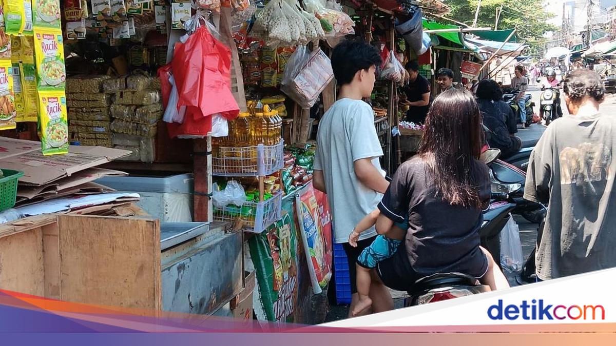 Biang Kerok Pedagang Tutup Kios di Pasar Nangka Bungur: Iuran Mencekik