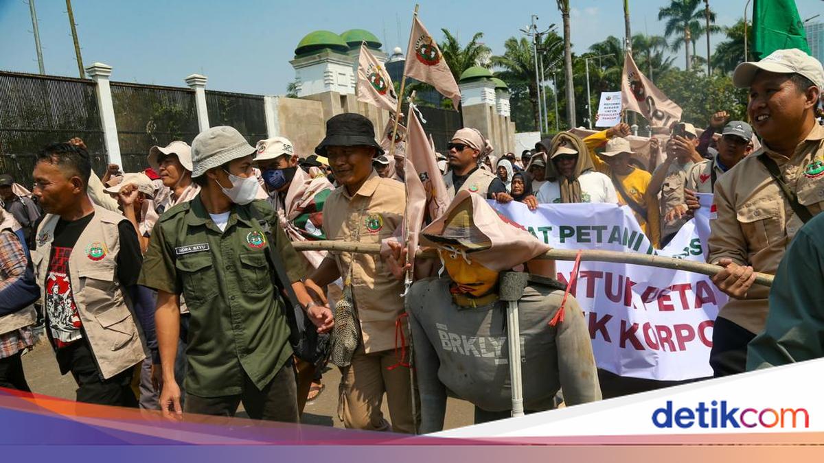 Petani Turun ke Jalan, Kawal RUU Reforma Agraria di Depan DPR