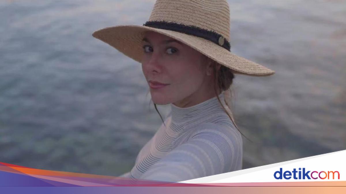 Dari NTT Wulan Guritno Sebarkan Pesan Jaga Alam Indonesia