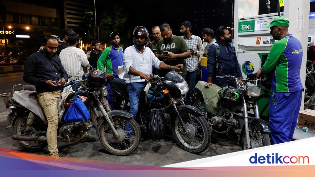 Pakistan Berlakukan Subsidi BBM untuk Kendaraan Kecil