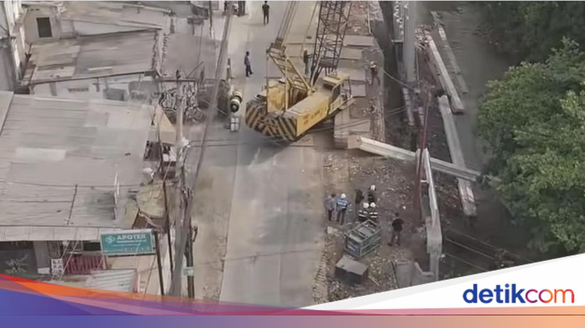 Ada Perbaikan, Jalan Raya Cipayung Depok Buka-Tutup hingga Desember 2026
