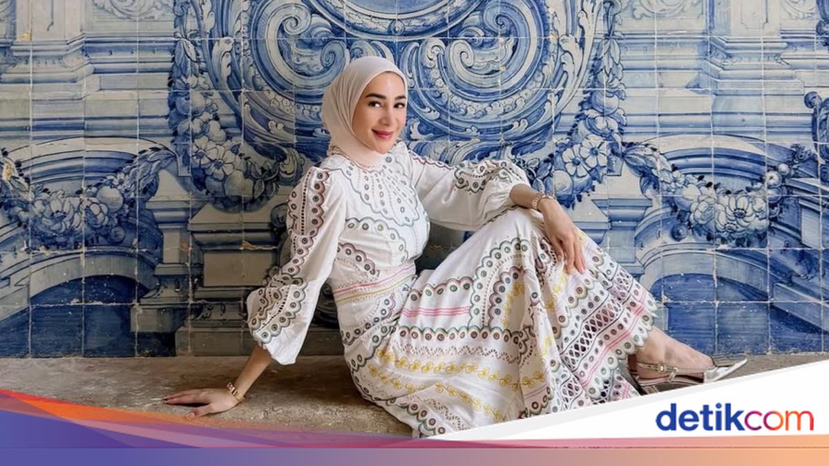 'Suara' Erin di Tengah Keramaian Tentang Pernikahan Andre Taulany