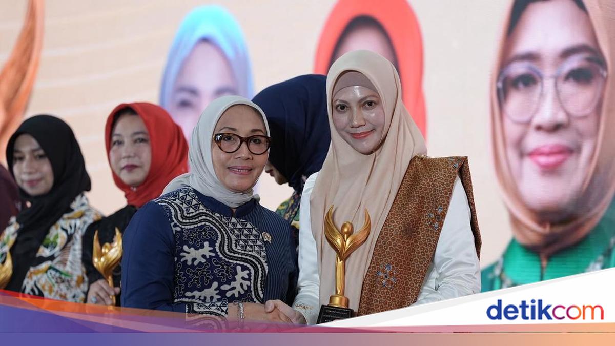 Ketua TP PKK Pekanbaru Raih Penghargaan Nasional Pendidikan &amp; Literasi