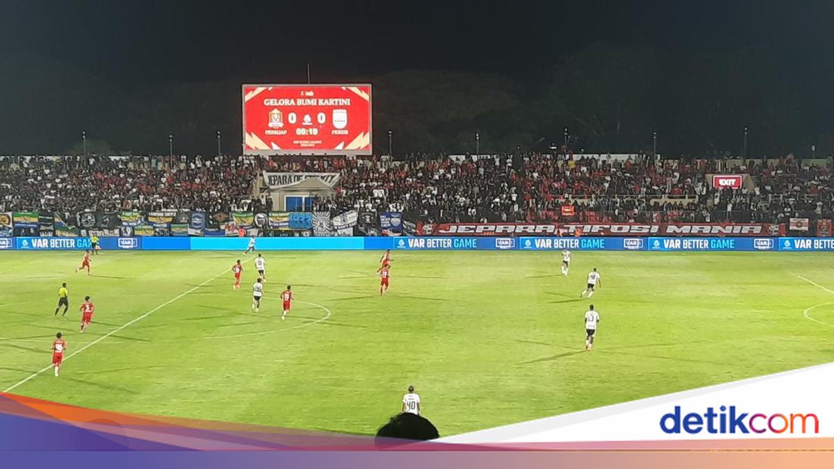 Hasil Persijap Vs Persib: Thom Haye Sumbang Gol, Maung Bandung Menang 2-1