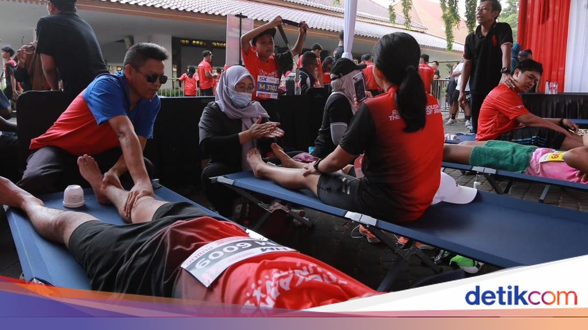 Pelari Soekarno Run Nikmati Layanan Pijat dari Terapis Disabilitas Netra