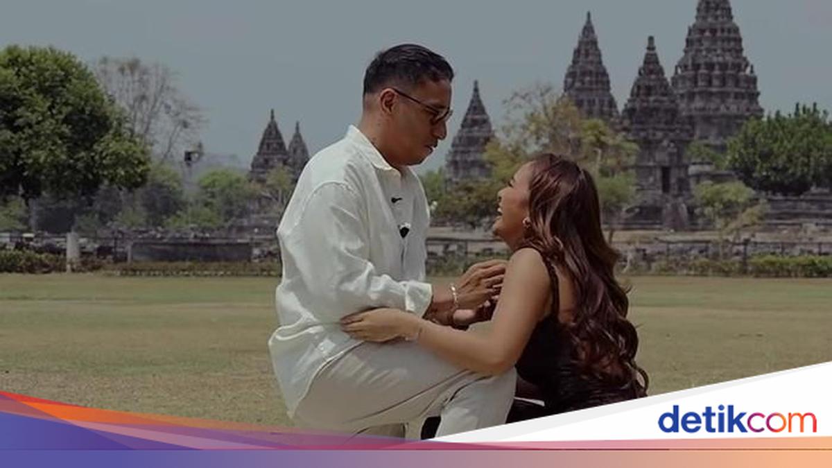 Romantis! Marion Jola Ngedate di Resto dan Kafe bareng Tunangannya