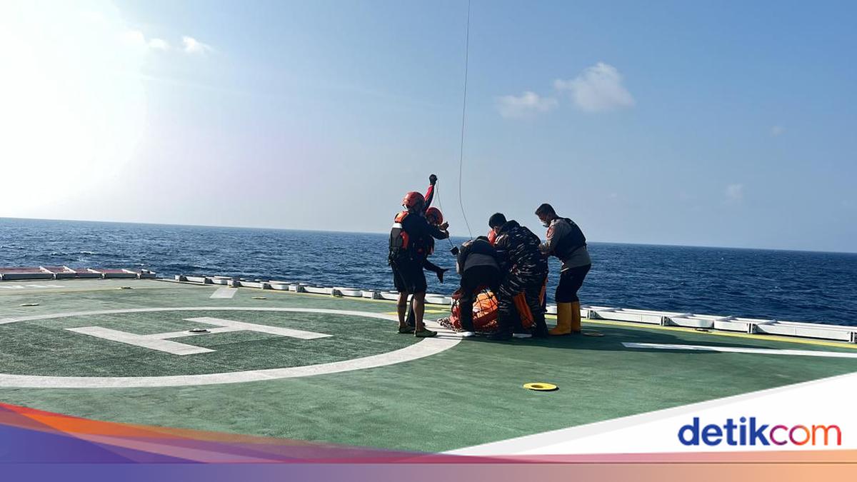 Momen Jasad Korban KM Virgo Diangkut Heli ke Banjarmasin untuk Identifikasi