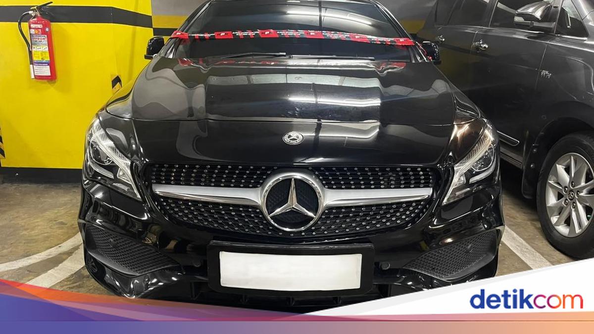 Penampakan Mobil Mercy Anggota DPRD Bengkulu Vinna Ledy Disita KPK