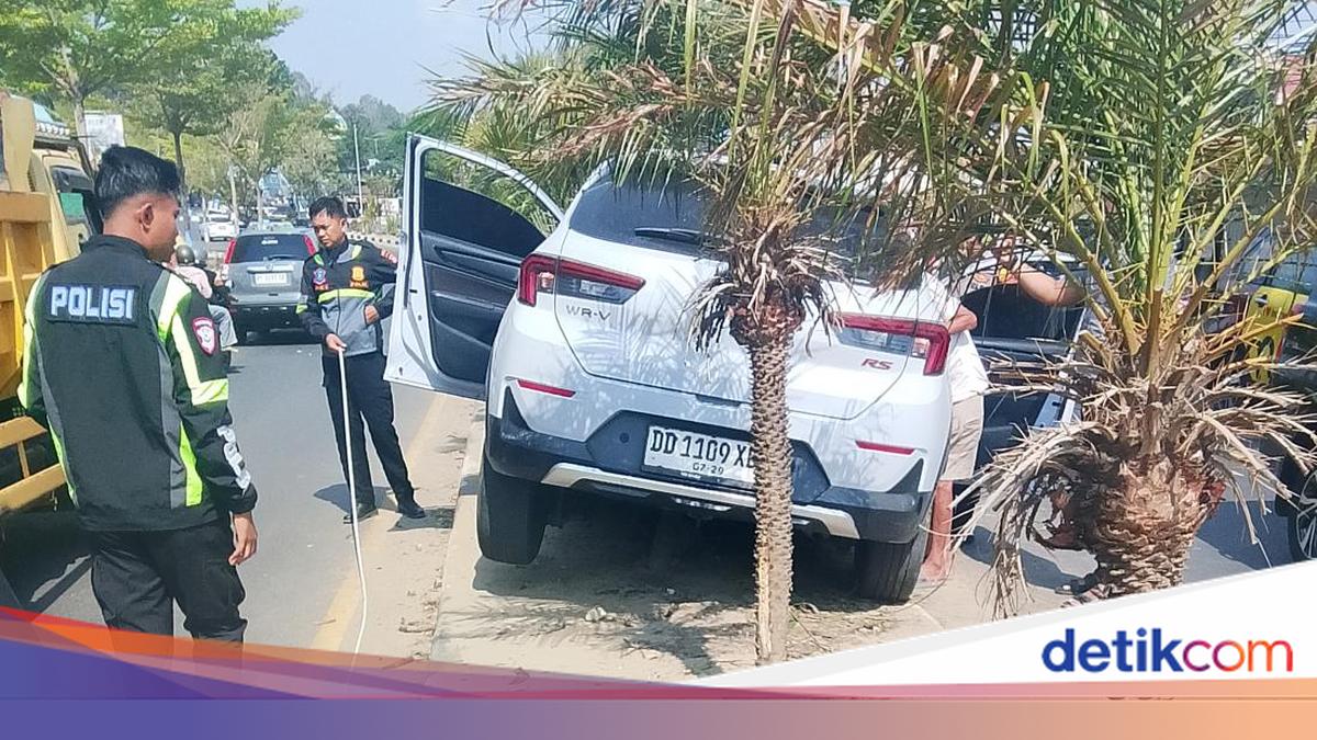 WR-V Tabrak Pemotor Sekeluarga-Brio di Kolaka, 2 Orang Luka