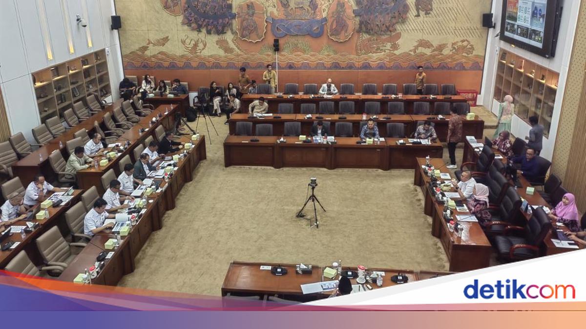 Tok! DPR Restui Impor KRL Bekas Jepang