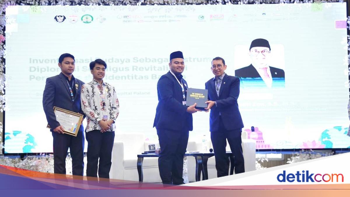 Buka Simposium PPI Dunia Kairo, Fadli Zon Minta Pelajar Jadi Kurator Budaya