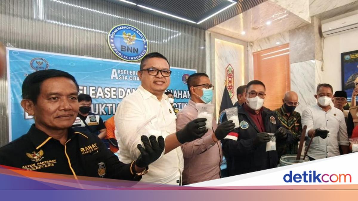 Saat Petugas Kejar-kejaran Menangkap Pria Penyelundup 1 Kg Sabu di Kobar