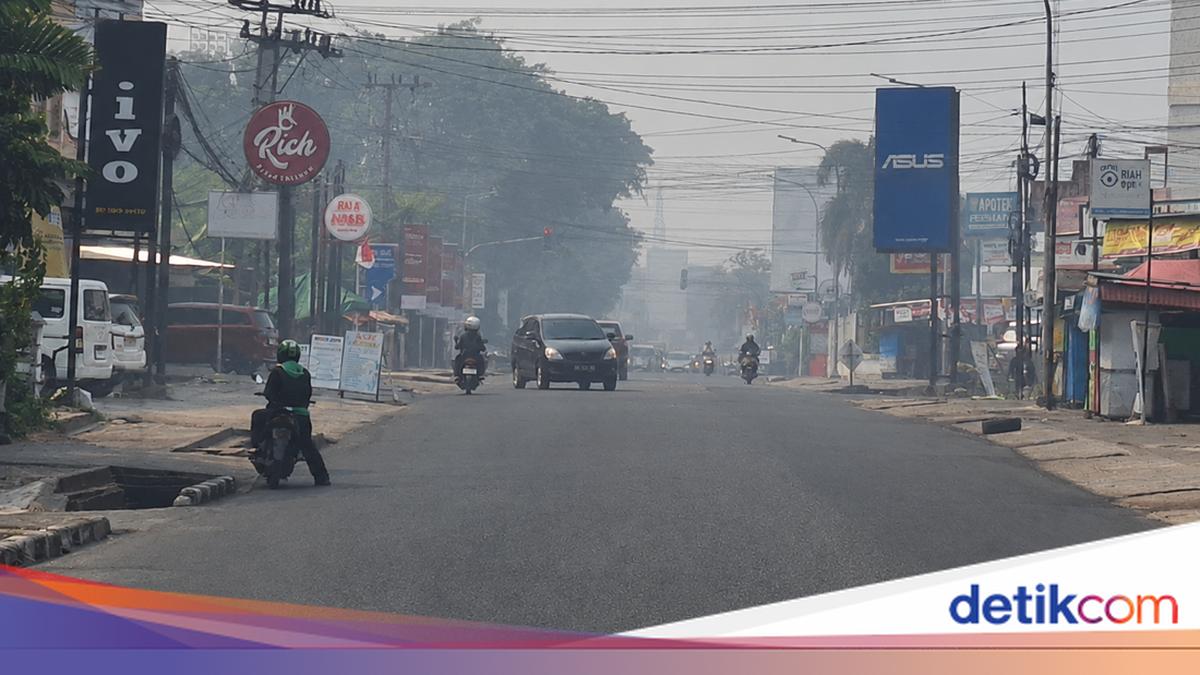 Kabut Asap di Jambi Masih Pekat, Pagi Hari Jarak Pandang 1 Kilometer