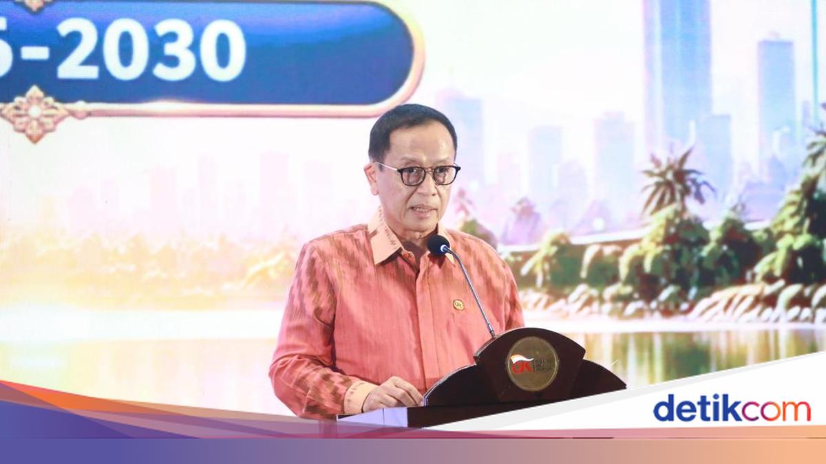 OJK Respons Isu BCA Mau Dicaplok Haji Isam