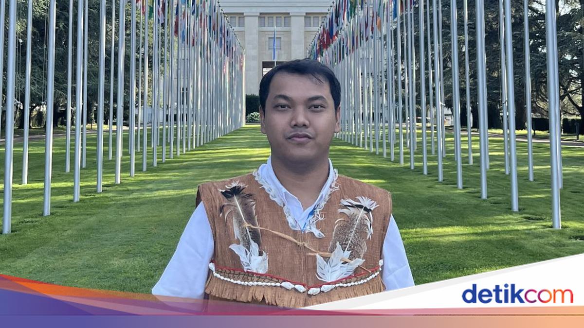 Dedikasi Alvian Wardhana agar Anak Adat di Kalsel Tak Lagi Buta Huruf