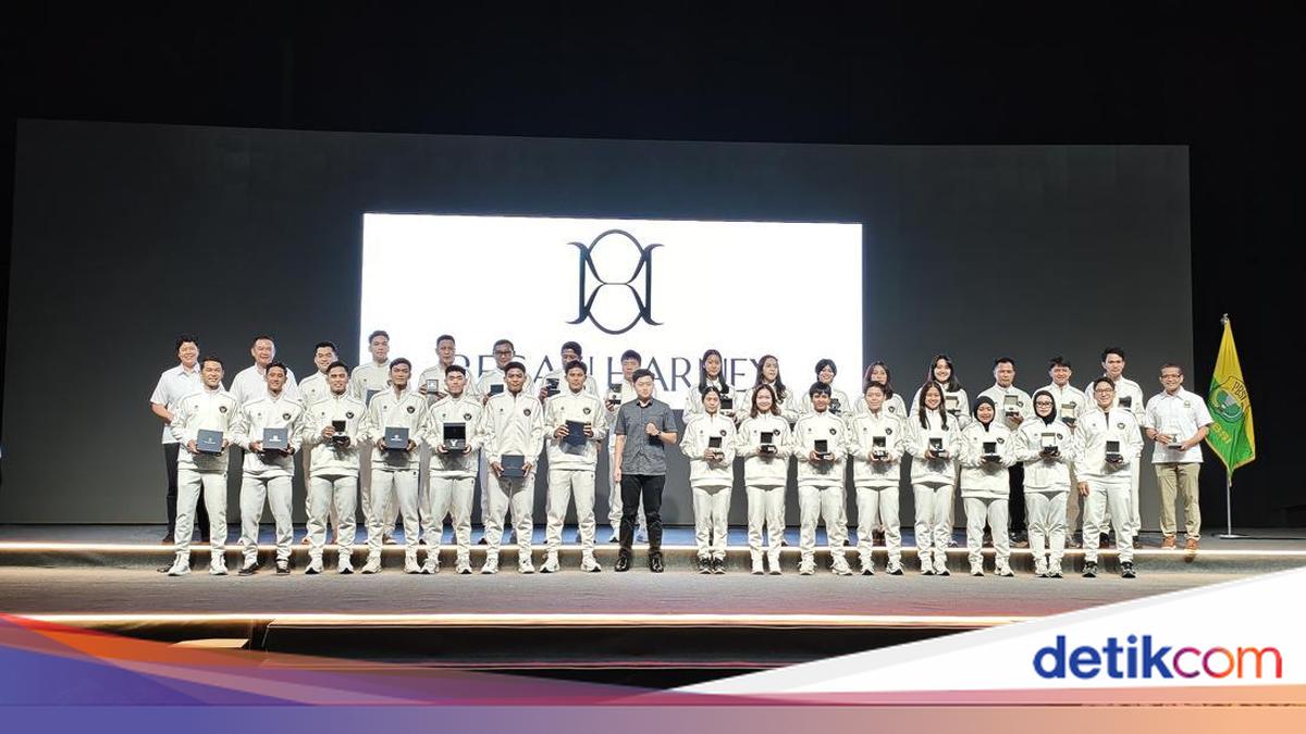 Tim Bulutangkis Indonesia Akhirnya Dapat Bonus Jam Tangan