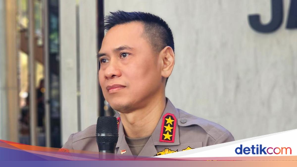 New Jakarta Police Chief Shares Personal WhatsApp Number for Public Complaints