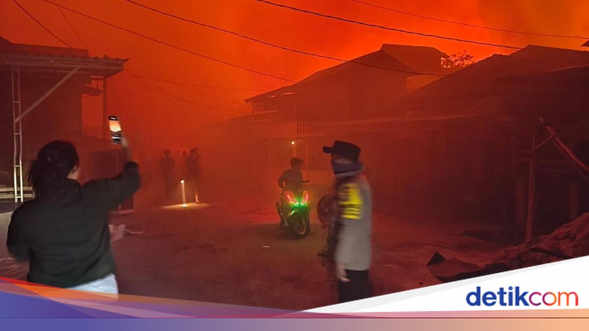 Lahan Gambut di Bangka Selatan Terbakar, Ratusan Rumah Warga Ikut ...