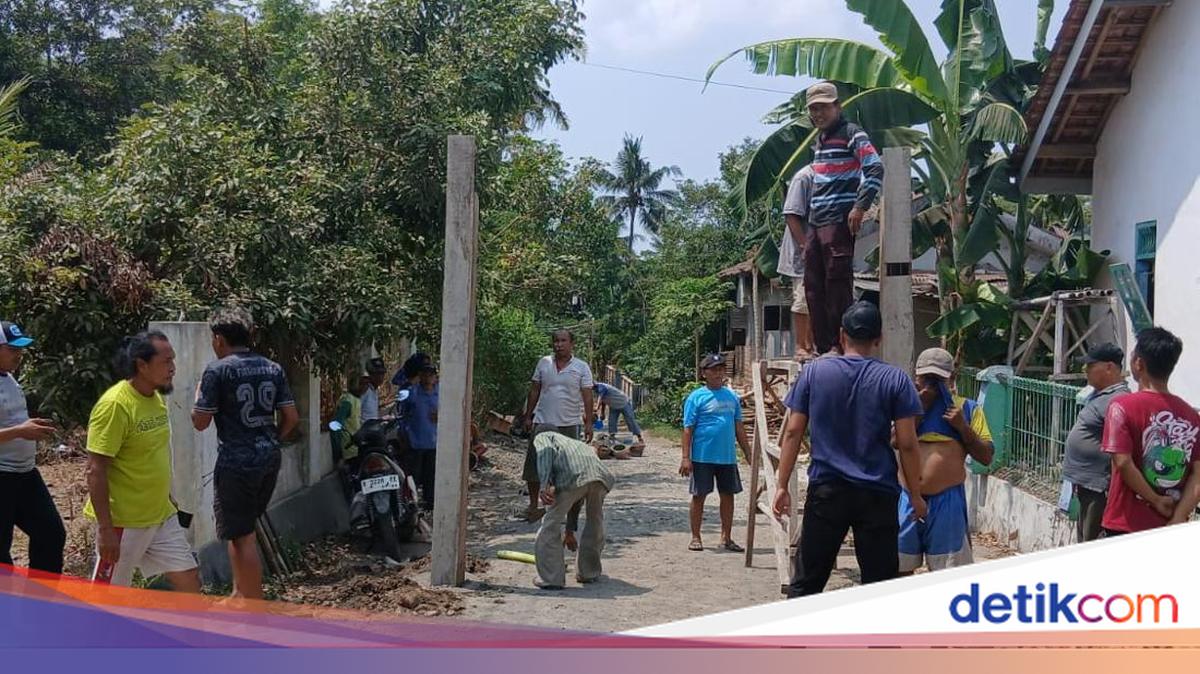 Protes Tambang Pasir, Warga Rawalo Banyumas Pasang Portal