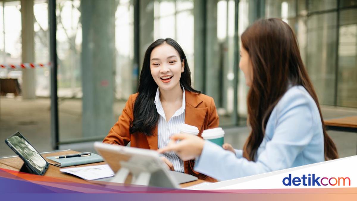 Digital Skills and Productivity Could Help Indonesia Avoid the Middle-Income Trap